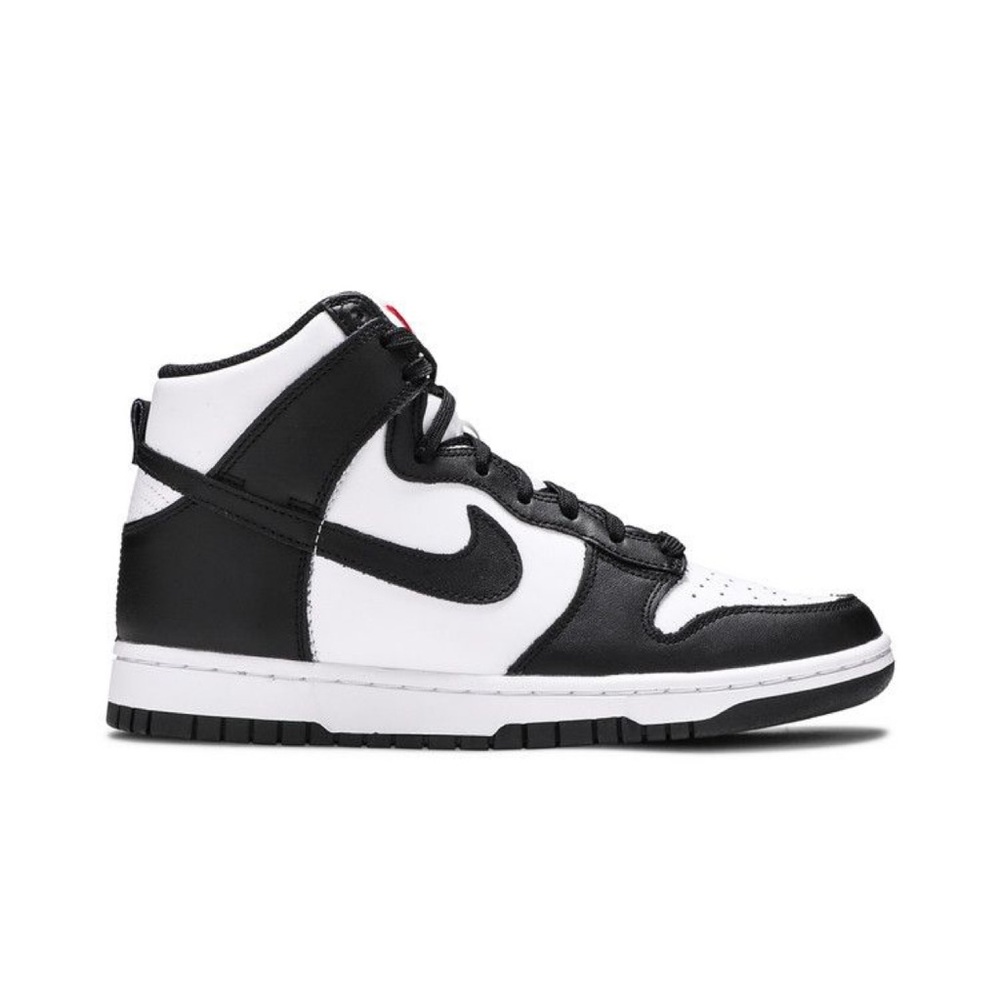 Nike Black and White Sneakers